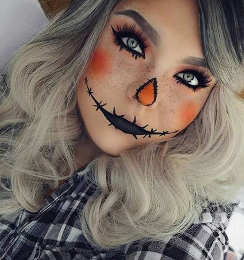 maquillage epouvantail femme e1602322177786 - Look spécial Halloween : le maquillage Vampirella pour femme