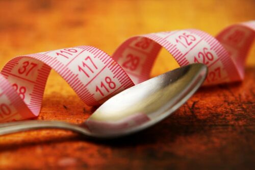 complements alimentaire maigrir 500x333 - Compléments alimentaires et perte de poids : mythe ou réalité ?