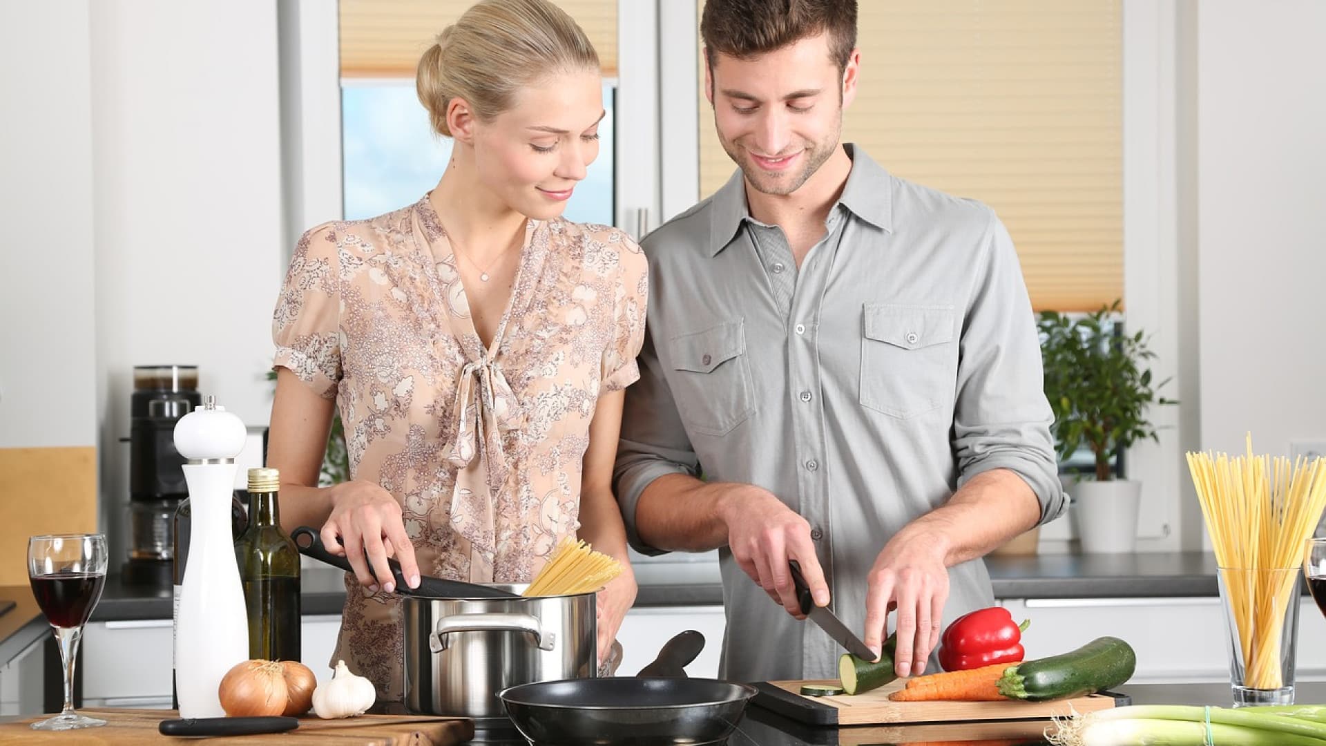 Pourquoi faire installer une cuisine sur mesure chez soi ?