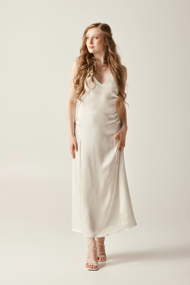 robe de mariée minimaliste et élégante