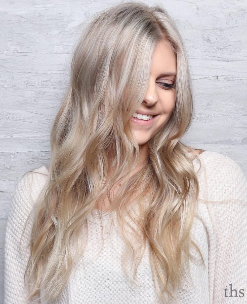 Long Wavy Blonde Cut With Layers