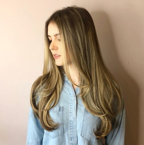 Long Bronde Balayage Hair With Layers