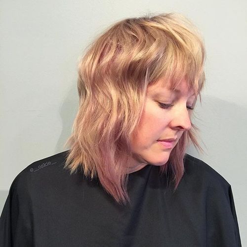 blonde layered haircut for medium hair