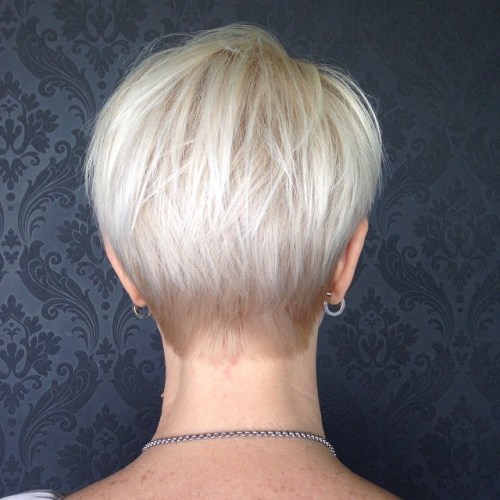 Short Layered Blonde Haircut