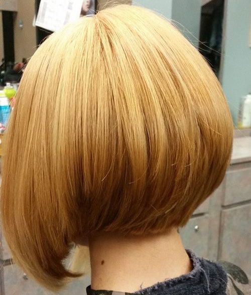 layered caramel bob