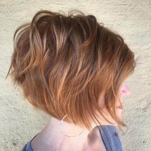 Jaw-Length Wavy Layered Bob