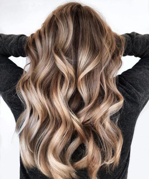 Shiny Bronde Balayage For Long Hair