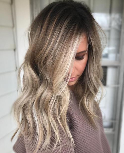 Cool-Toned Bronde Balayage