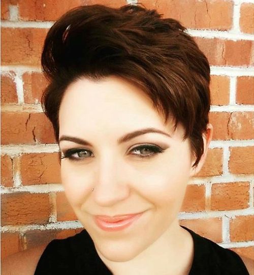 textured pixie haircut