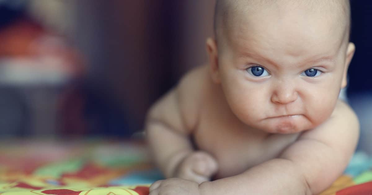 bébé avec des couches écolo