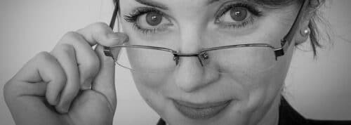 lunettes femme krys4 500x178 - Les paires de lunettes idéales : bien voir et être bien vue !