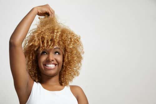 traitement cheveux complement silettum 500x333 - Beauté et vitalité des cheveux : pensez au complément alimentaire au silicium !