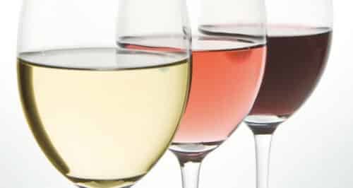 verres vin 500x266 - Comment choisir le verre le plus adapté à la dégustation du vin