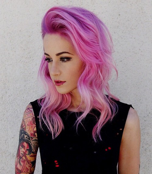 pastel pink wavy hairstyle