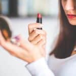 maquillage rouge à lèvre femme