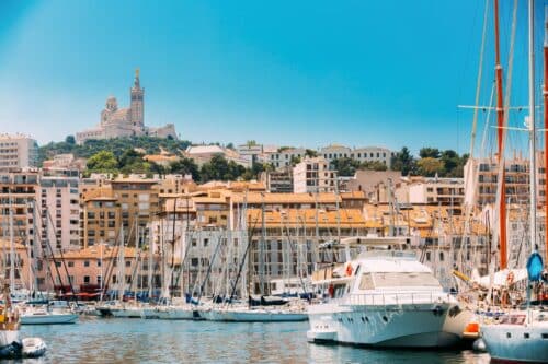 marseille vieux port 1 500x333 - Découvrez nos idées d'activités gratuites à faire à Marseille