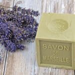 Le savon de Marseille : vrai trésor provençal pour votre rituel beauté et bien-être !