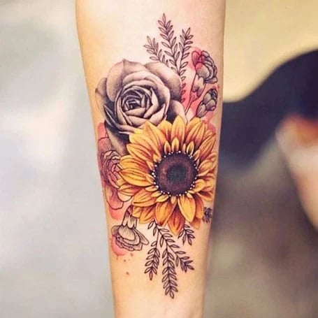 tattoo fleur femme - Tatouage Femme, ce qu'il faut savoir avant de vous tatouer!