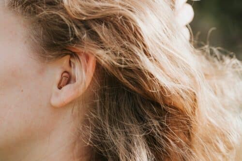 appareils auditifs confort 500x333 - Appareils auditifs : mieux entendre pour mieux vivre !