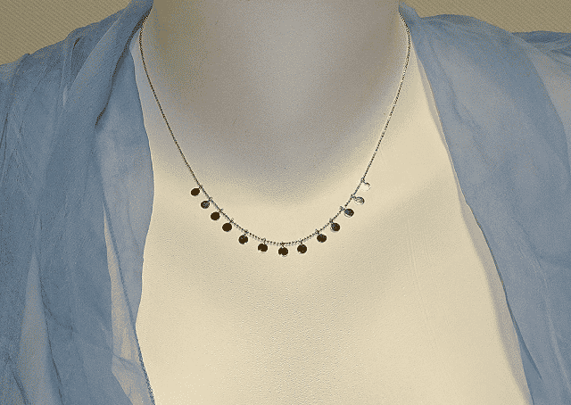 Collier tendance en or jaune.