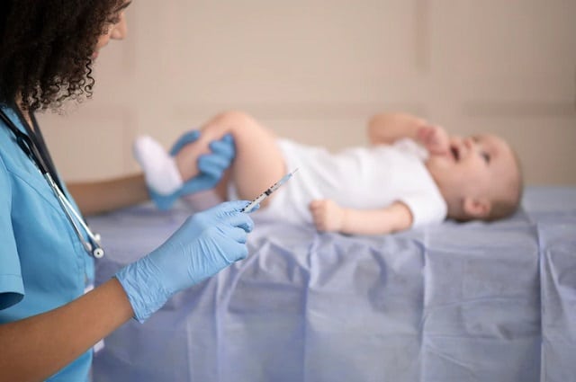  Vaccin-pour-bébé