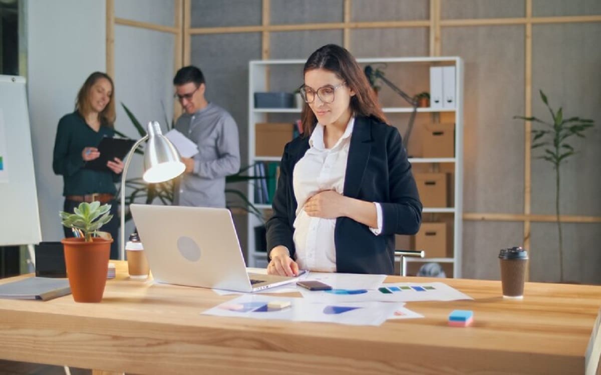 Grossesse et travail : connaissez-vous vos droits d’après le Code du travail ?