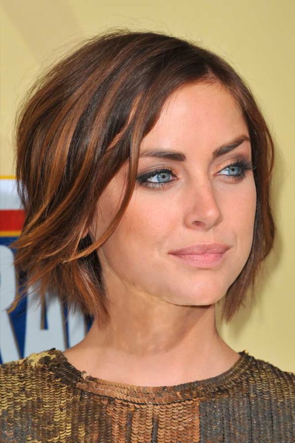 coupe courte femme Bob classique à longueur de menton de Jessica Stroup