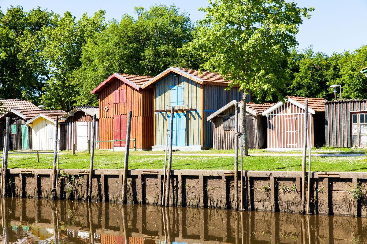 maisons en bois colorées bassin arcachon