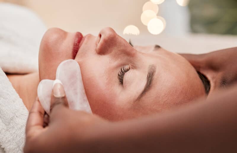 Gua Sha Visage Utilisations, Bienfaits et Avant/Après
