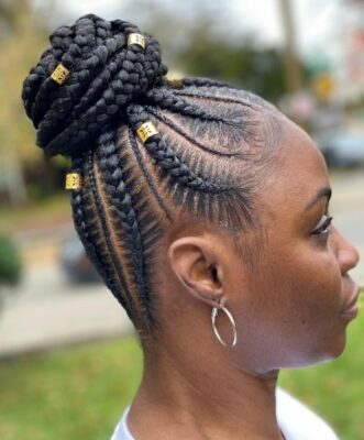 Cornrows noirs avec chignon couronne