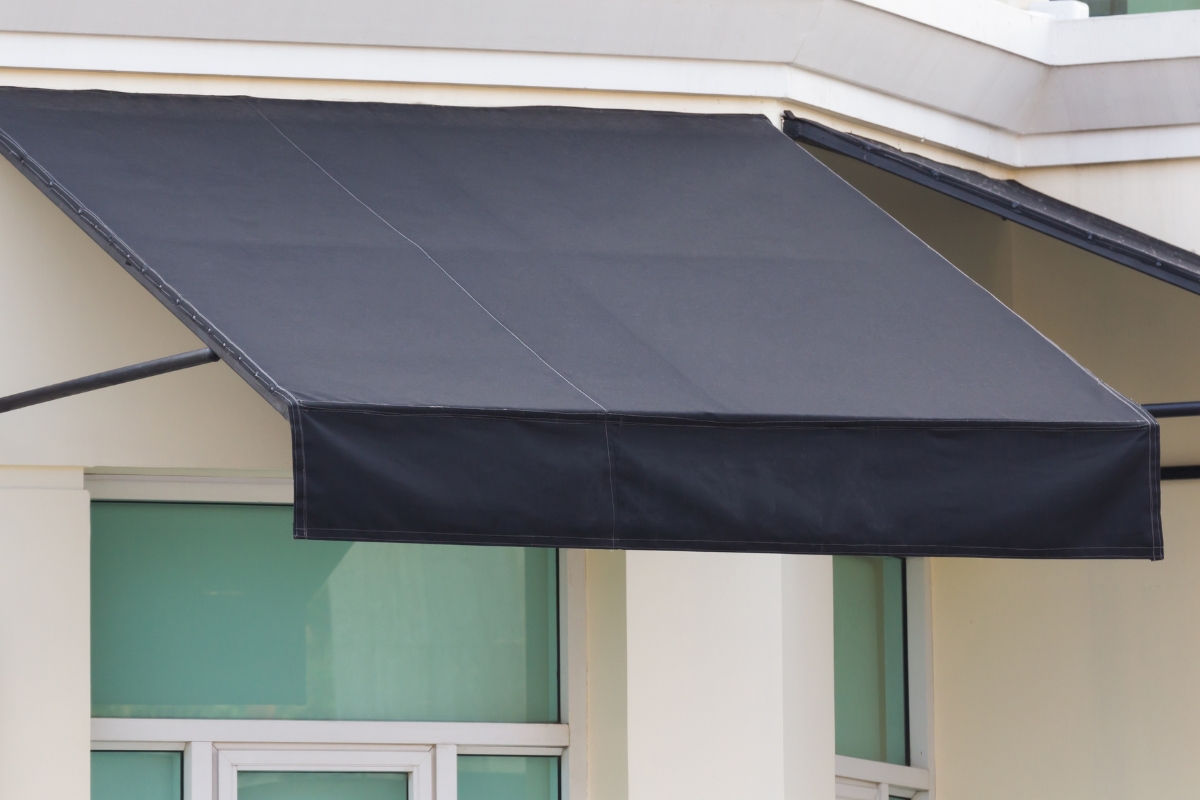 store banne extérieur sur mesure design