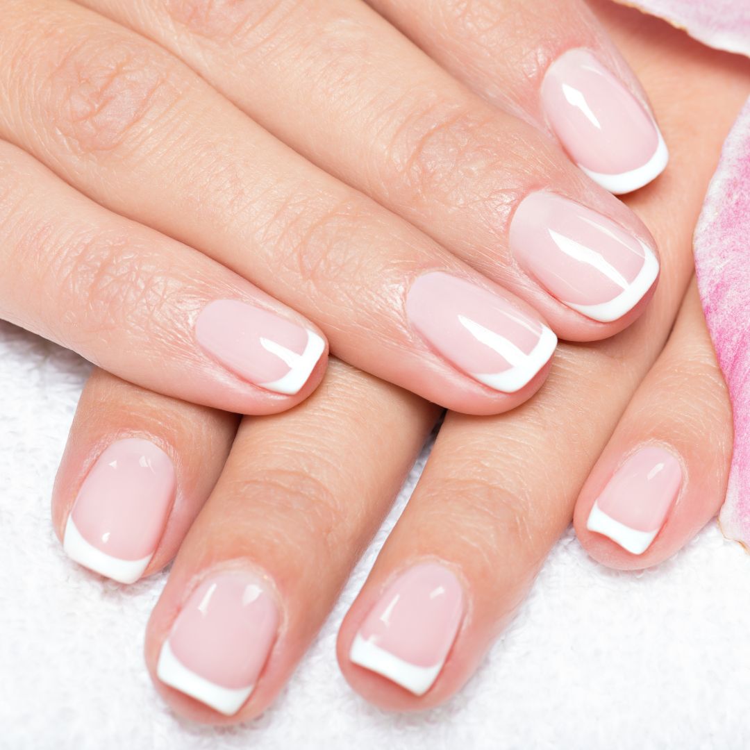 beaux ongles de femme
