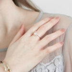 Les tendances estivales des bagues en or pour femmes