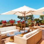 Le guide pour trouver le parasol qui sublimera votre extérieur