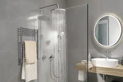 belle colonne de douche design moderne tendance dans salle de bain moderne